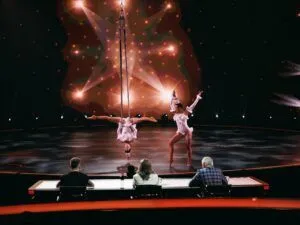 Фото 3 до: Олена Вагонова та Валерія Радомська на Україна має талант 2026