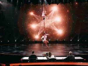 Фото 6 до: Олена Вагонова та Валерія Радомська на Україна має талант 2026