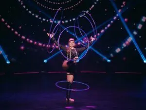 Софія Пиварчук – цирковий номер із хула-хупами на «Україна має талант» 2026 Фото 7 до: Софія Пиварчук на Україна має талант 2026