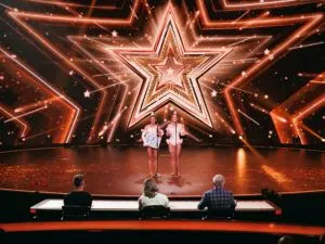 Фото 2 до: Валерія Радомська та Олена Вагонова — про спільну Золоту кнопку, рекорд на «Україна має талант» і подарунок від «Золотого віку»