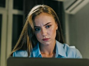 Видео Сериал Впізнай мене 2024: смотреть онлайн все серии