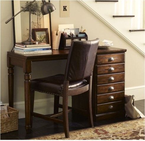 Топ-10 ідей, як перетворити кімнату в домашній офіс! pb-small-space-desk