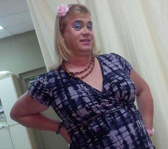 52-летний механик бросил семью, чтобы жить как трансгендерная 6-летняя девочка 8-механик-девочка
