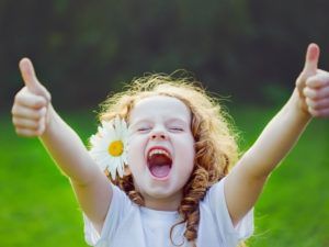 Мальчика заметили, когда он делал уроки при свете от «Макдоналдса». Это перевернуло всю его жизнь