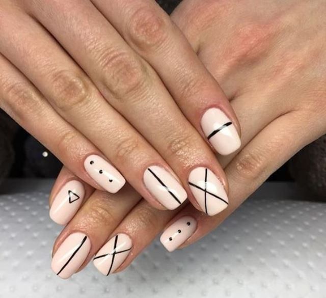 Літній манікюр 2017: модні тенденції в фото 679b1843f47b72bafbe043deb7ad1041