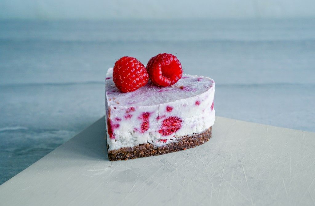 Кекс с малиной: три простых рецепта от участников «МастерШеф» Кексы с малиной: пошаговый рецепт