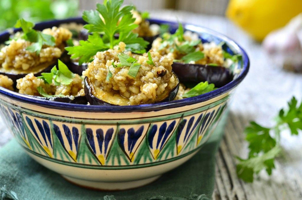 Блюда из баклажанов: топ-5 самых вкусных рецептов Блюда из баклажанов: что приготовить