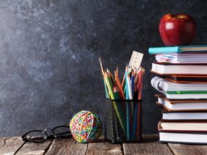 Когда День учителя в 2020 году и как поздравить педагога