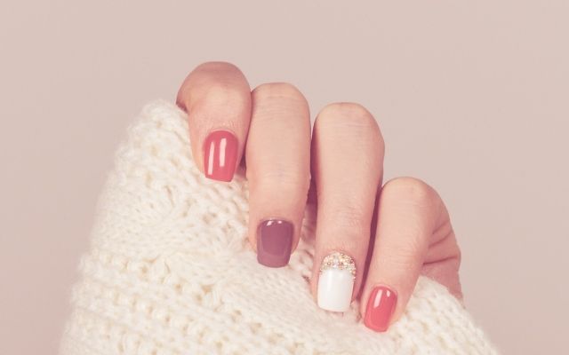 Манікюр на 8 Березня: ідеї в фотографіях маникюр на 8 марта