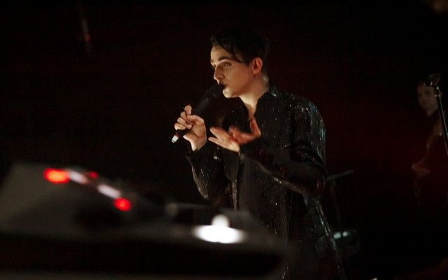 MELOVIN поклонился своим фанатам на киевском концерте поклон