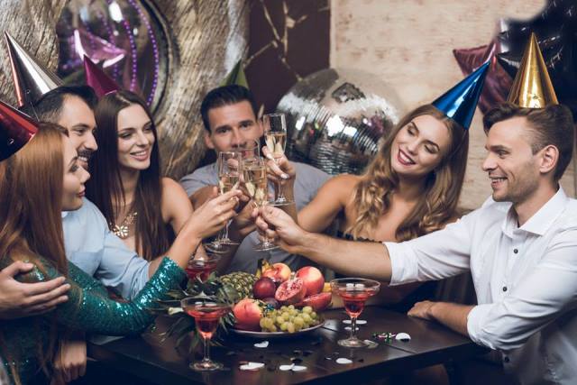 Де відсвяткувати день народження в Києві? Ресторани зі знижками для іменинників Де відсвяткувати день народження в Києві? Список ресторанів зі знижками