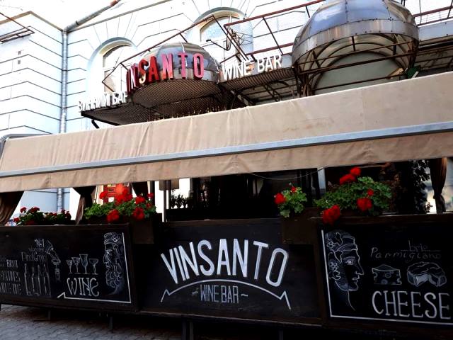 Де відсвяткувати день народження в Києві? Ресторани зі знижками для іменинників Де відсвяткувати день народження в Києві? Список ресторанів зі знижками