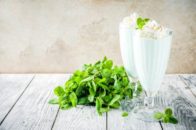 молочный коктейль с зеленью 