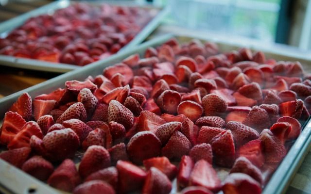 как заморозить клубнику