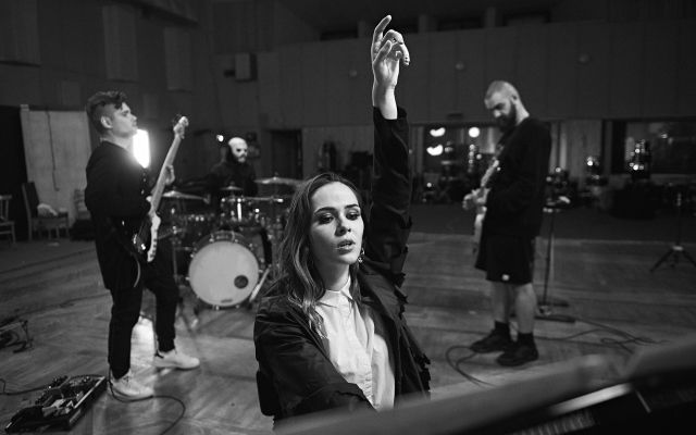 The Hardkiss – «Free Me»: прем’єра кліпу tghnhtr45