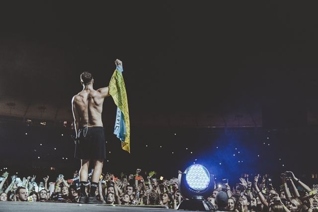 Imagine Dragons в Киеве: голый торс и флаг Украины !!IMG_6407