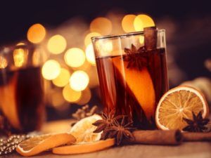 Новий рік 2025: гороскопи, рецепти, корисні статті