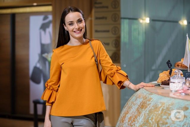 Ксения Мишина: биография актрисы сериала «За витриной» Ксения Мишина