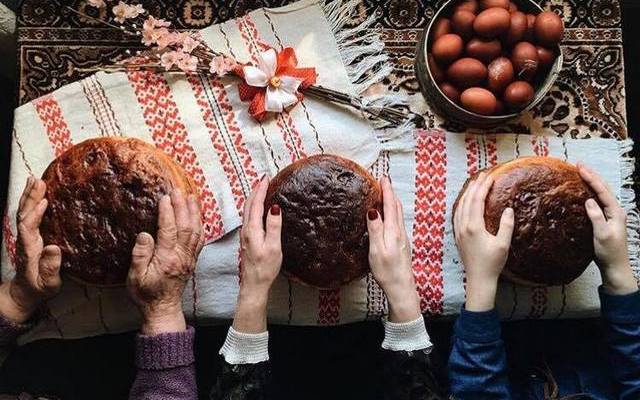 за вітриною галя