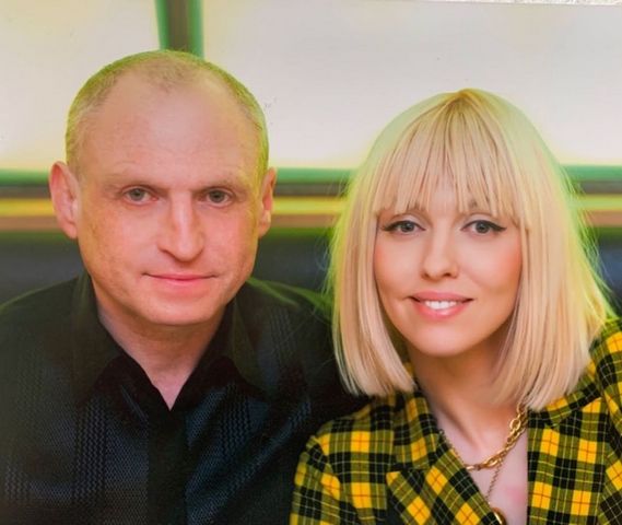 оля полякова с мужем