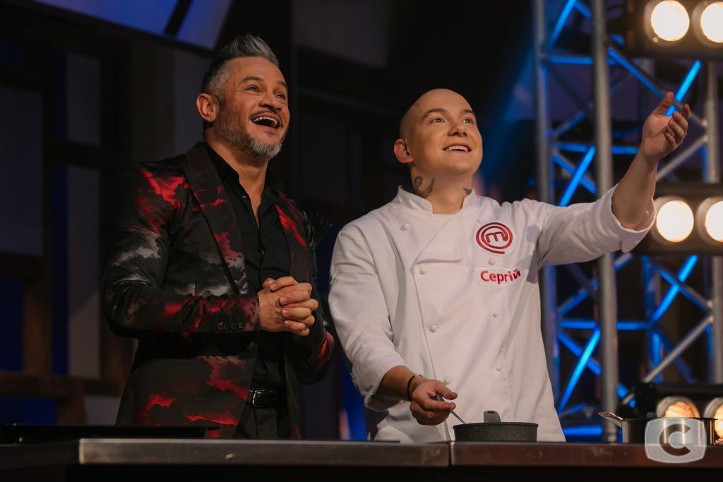 Фотоподборка: как снимали суперфинал «МастерШеф»-9 Фотоподборка: как прошел суперфинал «МастерШеф»-9