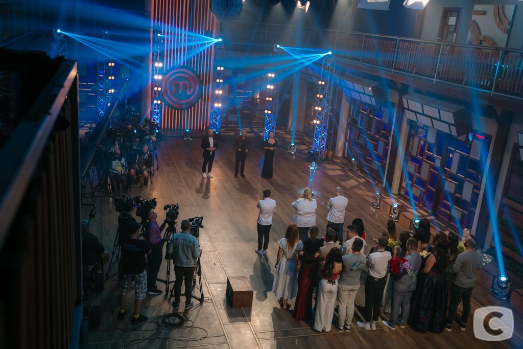 Фотоподборка: как снимали суперфинал «МастерШеф»-9 Фотоподборка: как прошел суперфинал «МастерШеф»-9