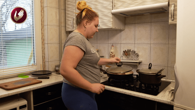 «Супермама» 23 и 24 выпуски: Грязь и жир в доме Люды и проблемы с алкоголем у Марго ‒ что еще скрывают участницы? супермама