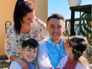 День вышиванки: звезды в украинских нарядах (ФОТО)