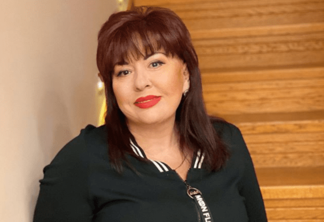 Олена Курилова відзначає день народження