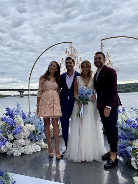 Оце так розмах: ексклюзивні фото з шикарного весілля Нікіти Добриніна і Даші Квіткової Ексклюзивні фото з шикарного весілля Нікіти Добриніна і Даші Квіткової