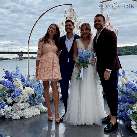 Оце так розмах: ексклюзивні фото з шикарного весілля Нікіти Добриніна і Даші Квіткової Ексклюзивні фото з шикарного весілля Нікіти Добриніна і Даші Квіткової