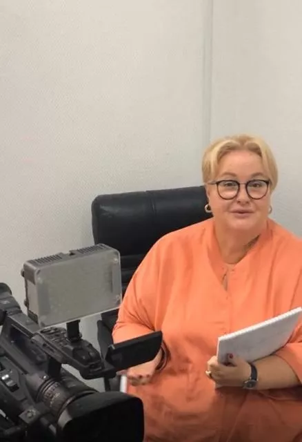 Про що серіал Мама