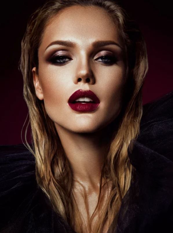 Який макіяж зробити на Новий рік 2021: варіанти в фото