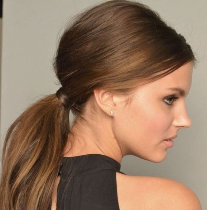 Модні зачіски 2021: тренди зачісок на середнє волосся на весь рік