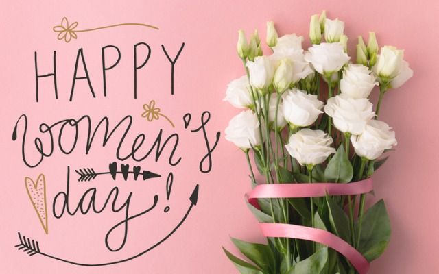 35 небанальних ідей, що подарувати на 8 Березня 8 марта