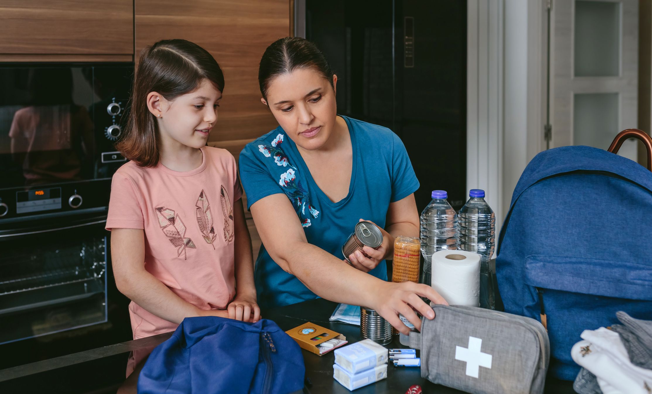 Правила підтримки, якщо родина евакуюється з дитиною