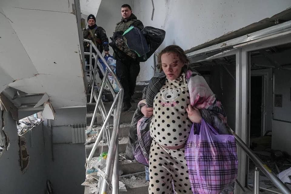 Девушка с фото разбомбленного роддома в Мариуполе родила