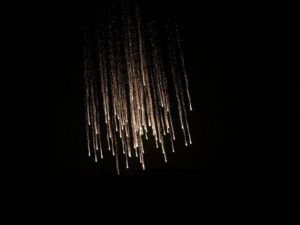 Фосфорные бомбы: что это и как помочь при поражении
