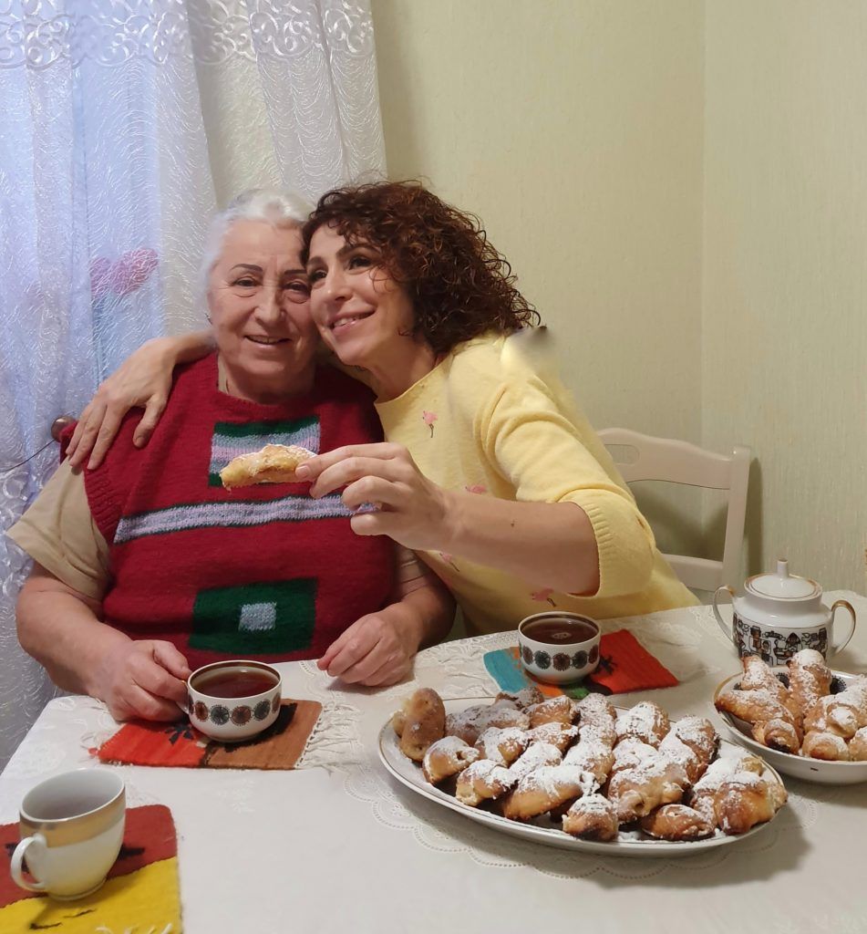 Является для меня примером оптимизма: Надежда Матвеева поделилась воспоминаниями о маме надежда матвеева