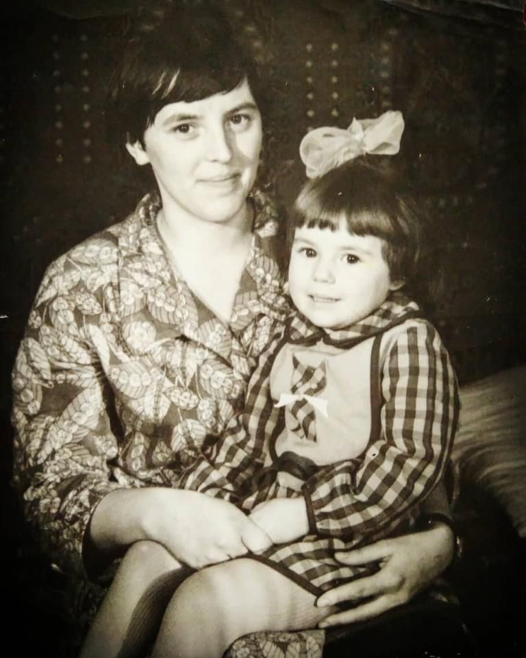 Благодарна на всю жизнь: Татьяна Высоцкая о лучшем уроке от мамы Татьяна Высоцкая