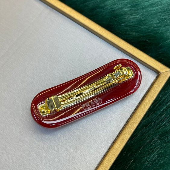 Модні зачіски літа 2023: аксесуари для укладення волосся цього літа Модні зачіски літа 2023: тренди цього сезону