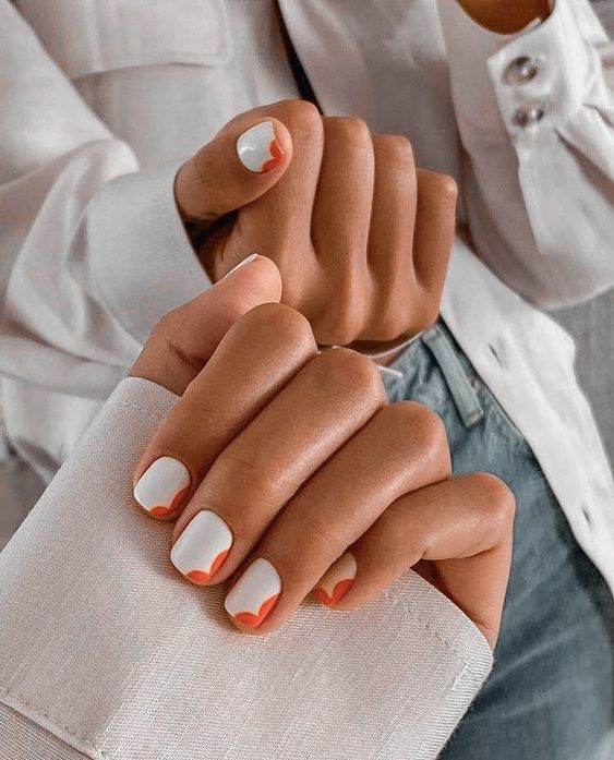 Літній манікюр 2024: ідеї для вашого наступного візиту в салон Манікюр літо 2024: тренди літнього манікюру для нігтів