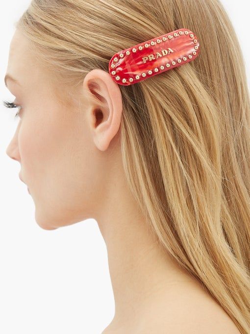 Модні зачіски літа 2023: аксесуари для укладення волосся цього літа Модні зачіски літа 2023: тренди цього сезону