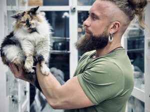 Антонина Хижняк показала фото со съемок проекта «Слід»