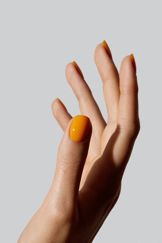 Яскравий літній манікюр 2023 року: добірка головних трендів Яскравий літній манікюр 2023 року: добірка головних трендів