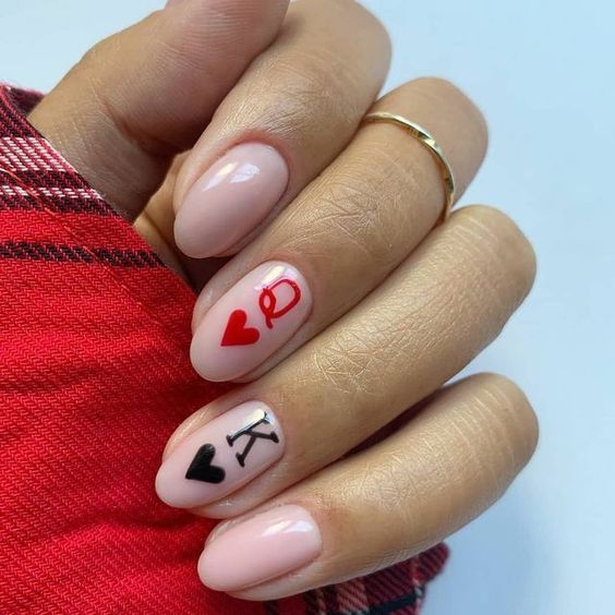 5 ідей для манікюру до Дня Святого Валентина, у які можна відразу закохатися 5 ідей для манікюру до Дня Святого Валентина