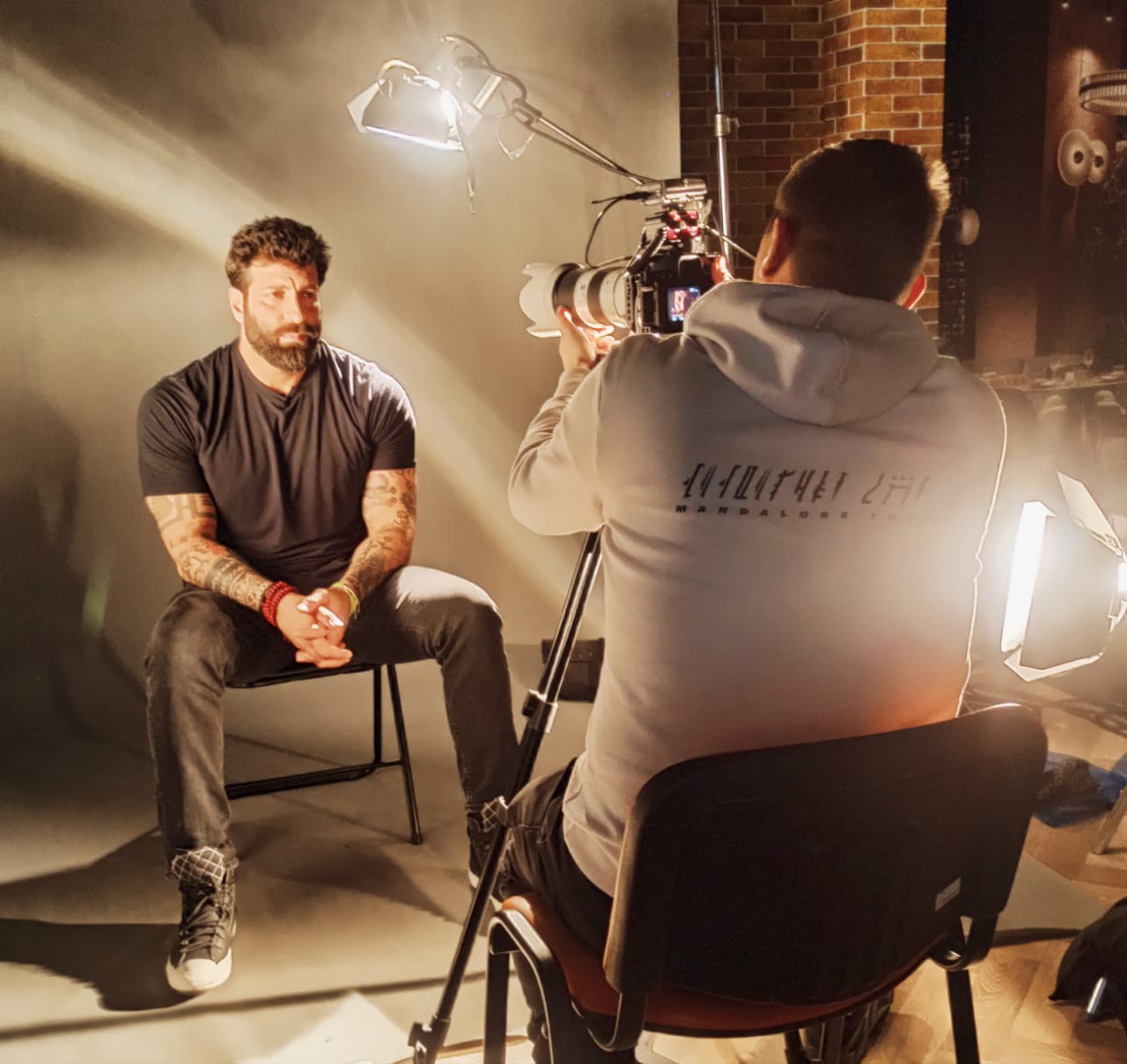 Як «мирні» ставали Воїнами: СТБ готує до ефіру прем’єру документального фільма «Аматори» СТБ готує до ефіру прем’єру документального фільма «Аматори»