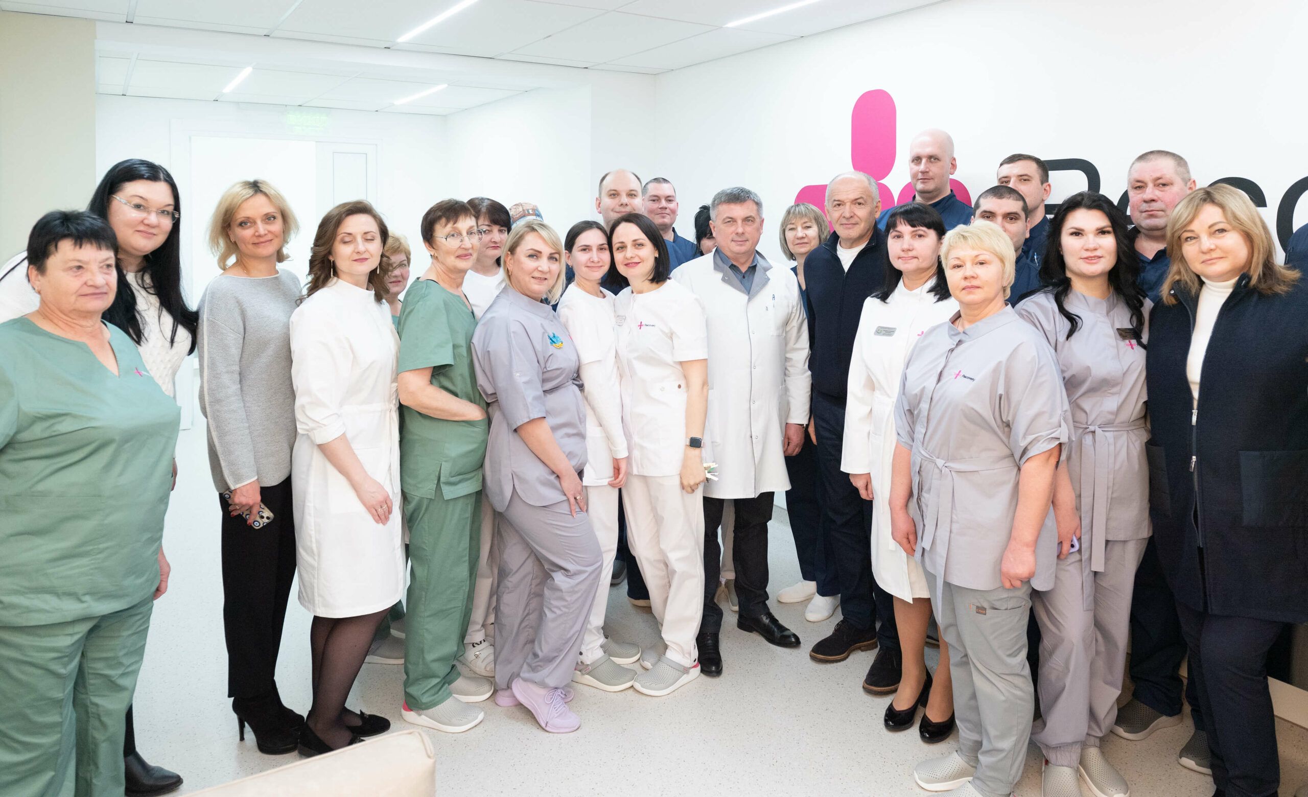 У Черкасах відкрився інноваційний реабілітаційний центр для поранених військових RECOVERY Надсучасний реабілітаційний центр RECOVERY розпочав роботу в Черкасах