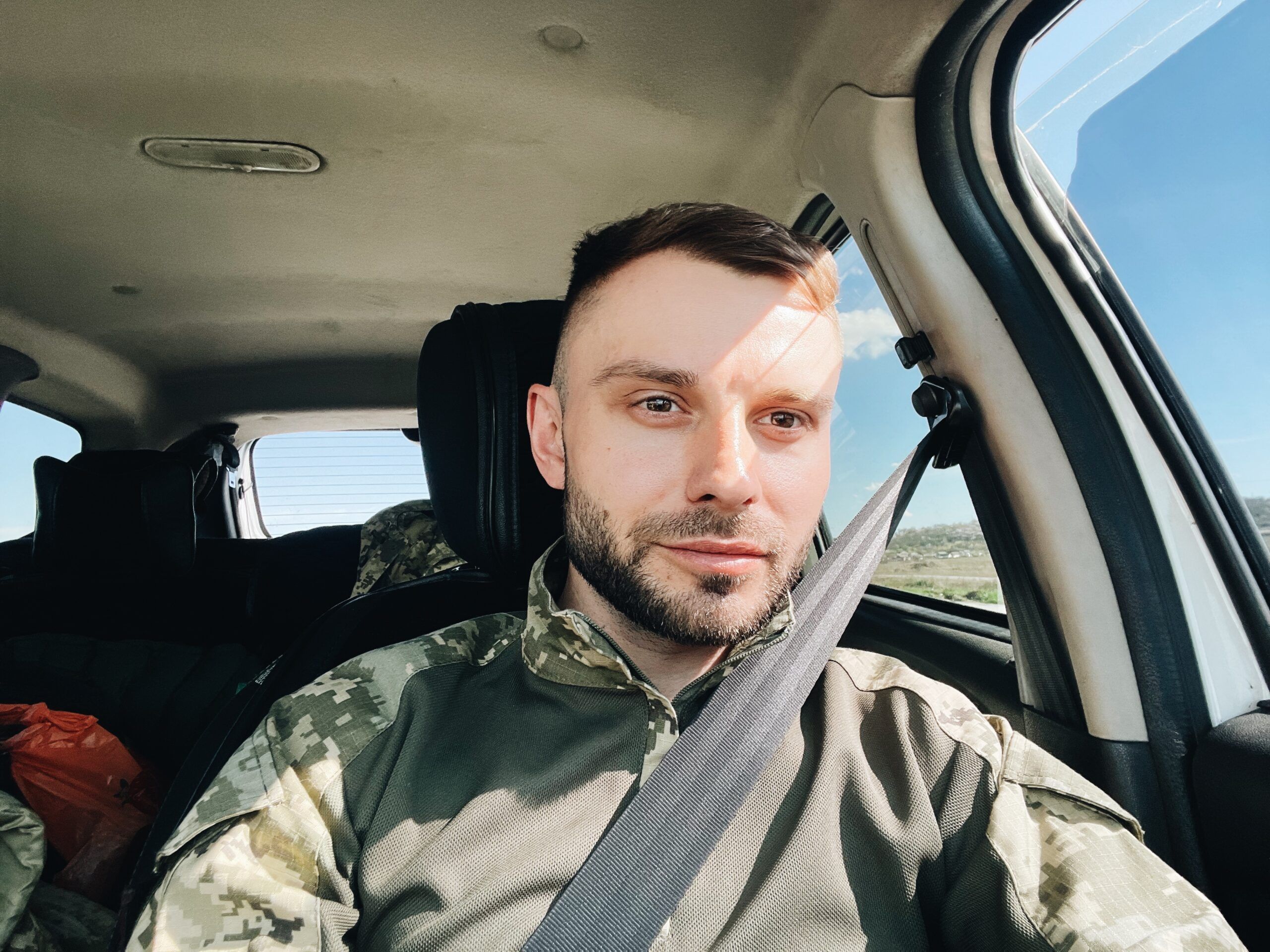 Зірки телеканалу СТБ висловили українським волонтерам і волонтеркам слова подяки Зірки СТБ дякують українським волонтерам і волонтеркам