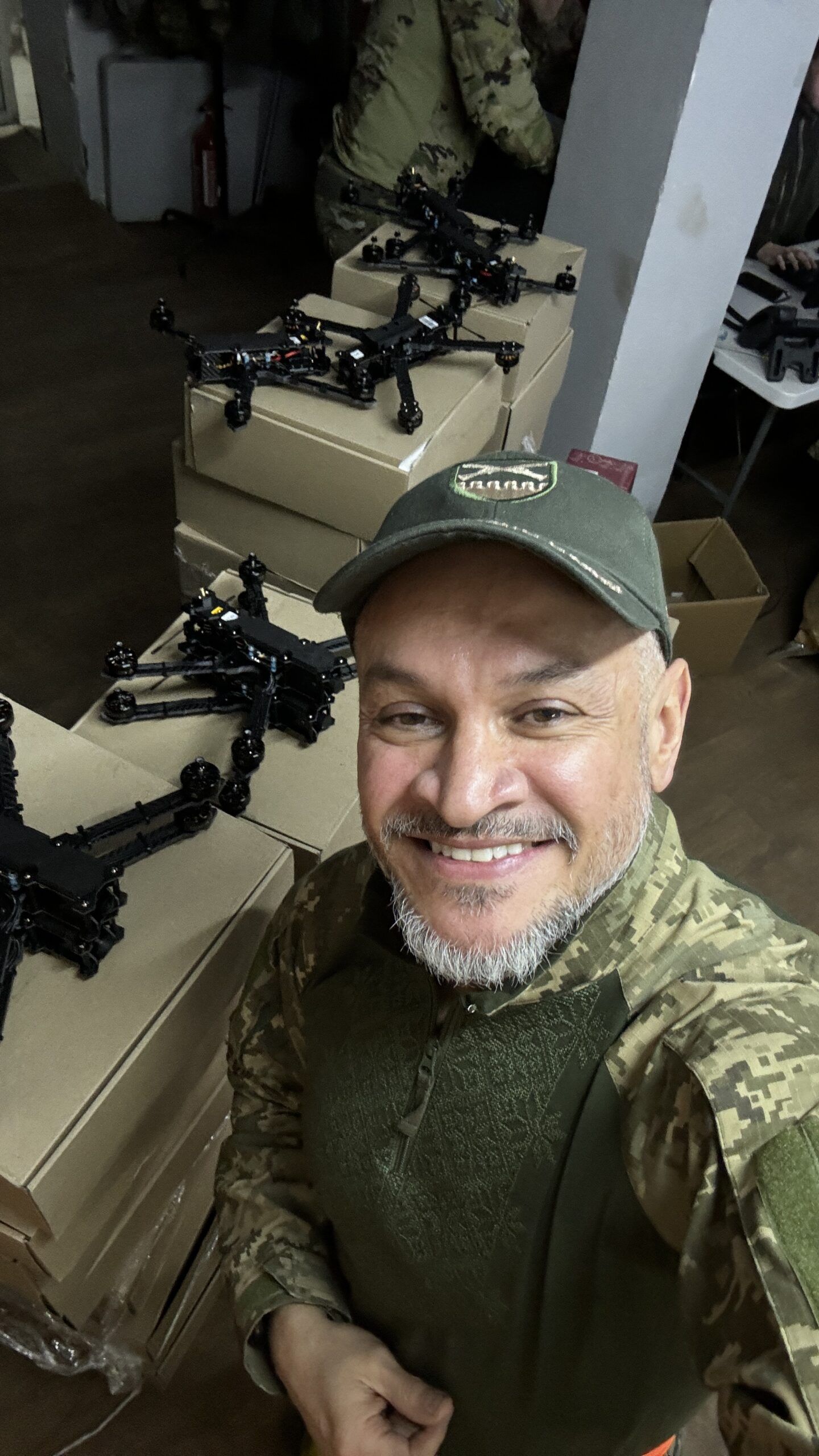 Зірки телеканалу СТБ висловили українським волонтерам і волонтеркам слова подяки Зірки СТБ дякують українським волонтерам і волонтеркам